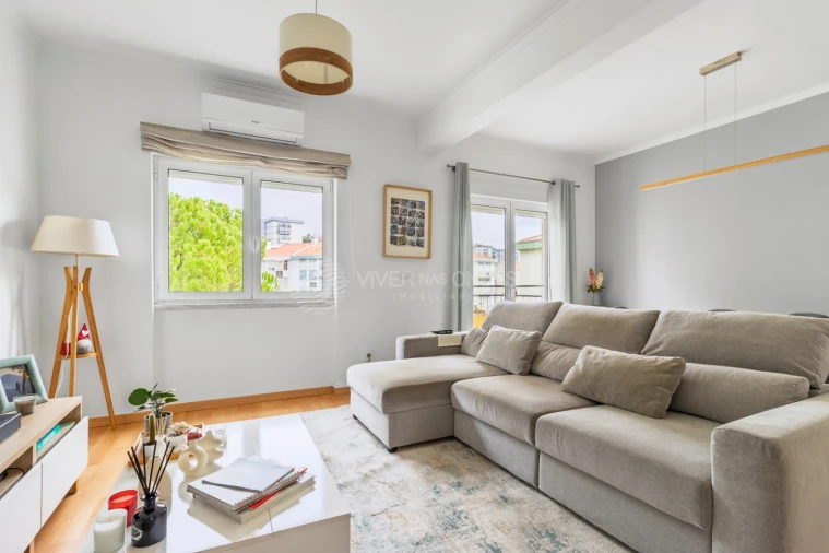 Apartamento T3 para Arrendamento em Carnaxide e Queijas Foto 2