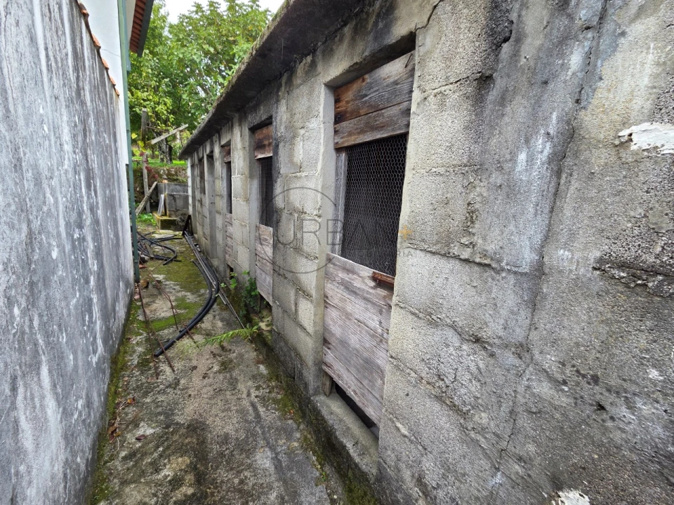 Moradia T3 para Venda em São Miguel do Mato Foto 25