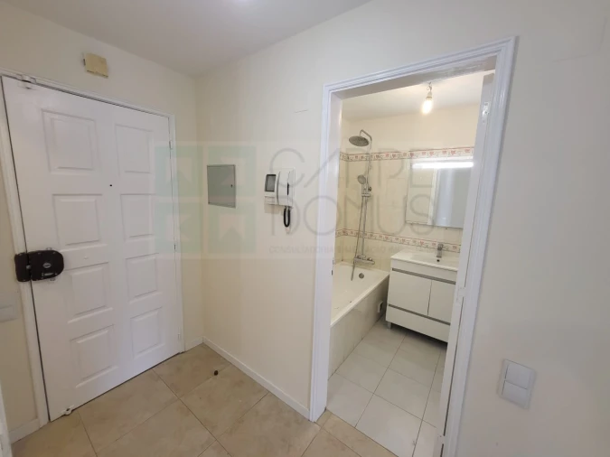 Apartamento T2 para Venda em Algueirão-Mem Martins Foto 33