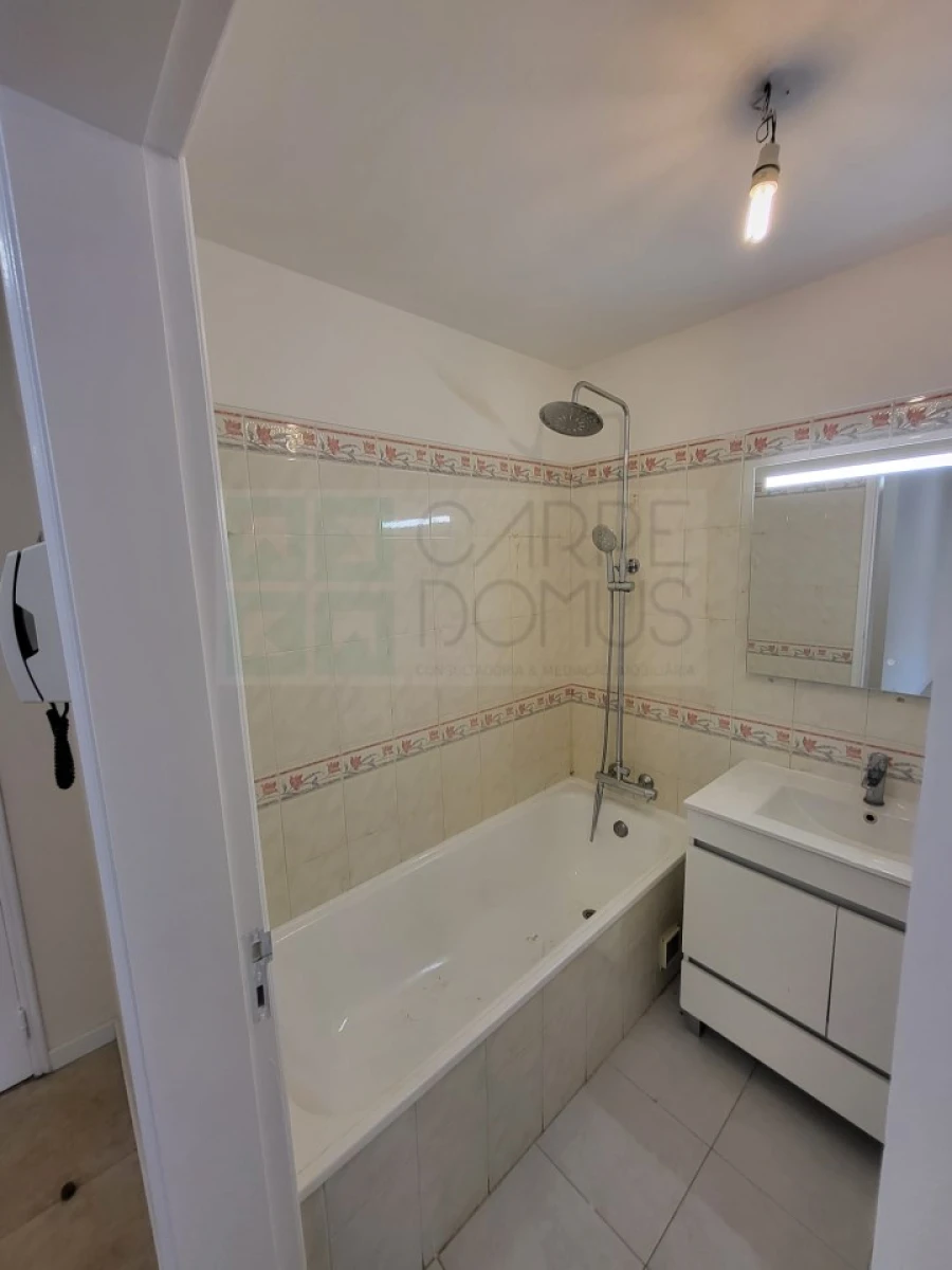 Apartamento T2 para Venda em Algueirão-Mem Martins Foto 36