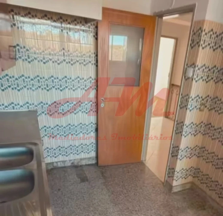 Apartamento T3 para Venda em Massamá e Monte Abraão Foto 3