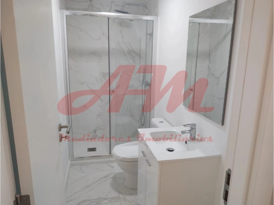 Apartamento T3 para Venda em Águas Livres Foto 33