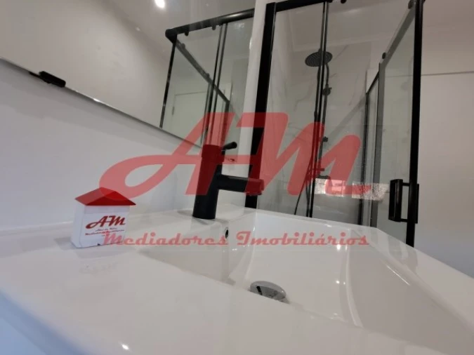 Apartamento T3 para Venda em Águas Livres Foto 9