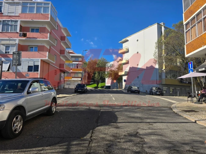 Apartamento T3 para Venda em Águas Livres Foto 1