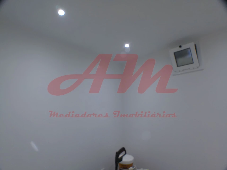 Apartamento T1 para Venda em Venteira Foto 6