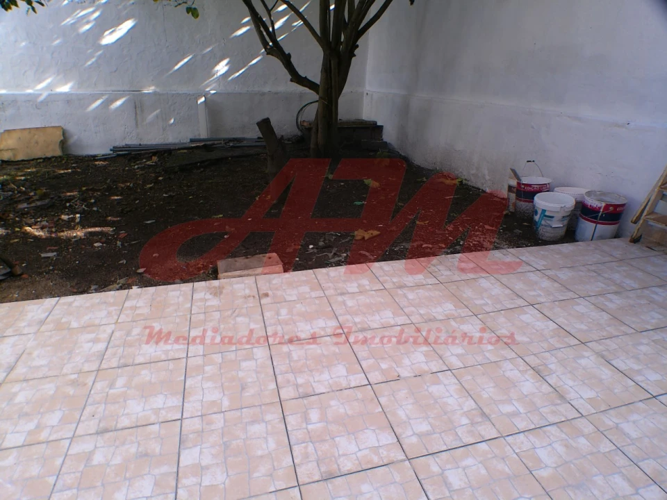 Apartamento T1 para Venda em Venteira Foto 12