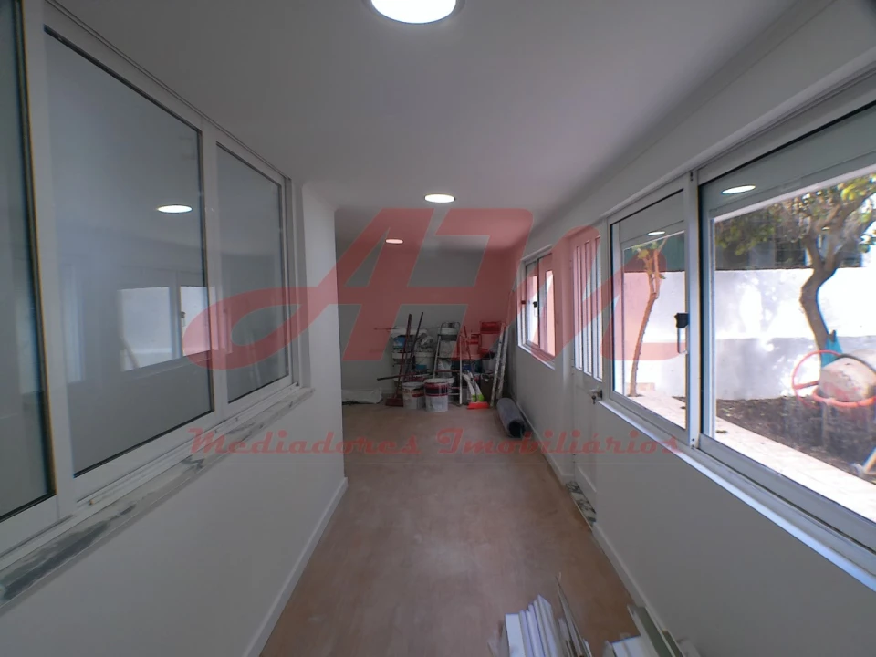 Apartamento T1 para Venda em Venteira Foto 14