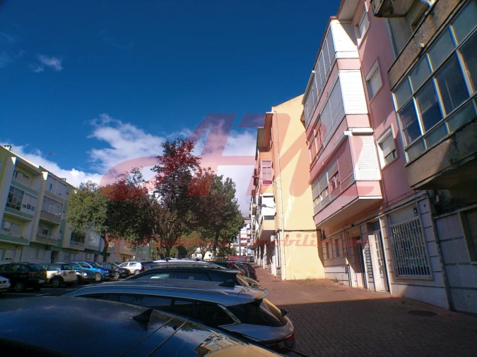 Apartamento T1 para Venda em Venteira Foto 35