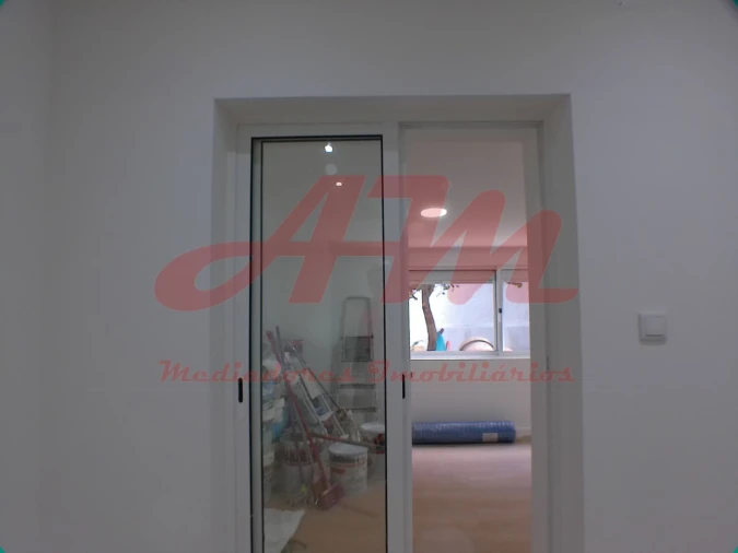 Apartamento T1 para Venda em Venteira Foto 17