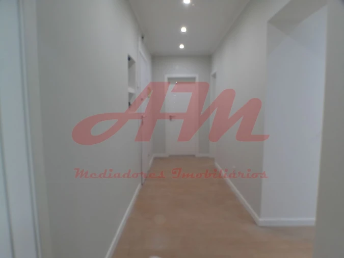 Apartamento T1 para Venda em Venteira Foto 21