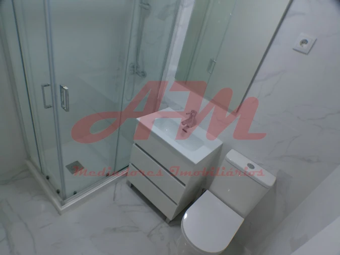 Apartamento T1 para Venda em Venteira Foto 23