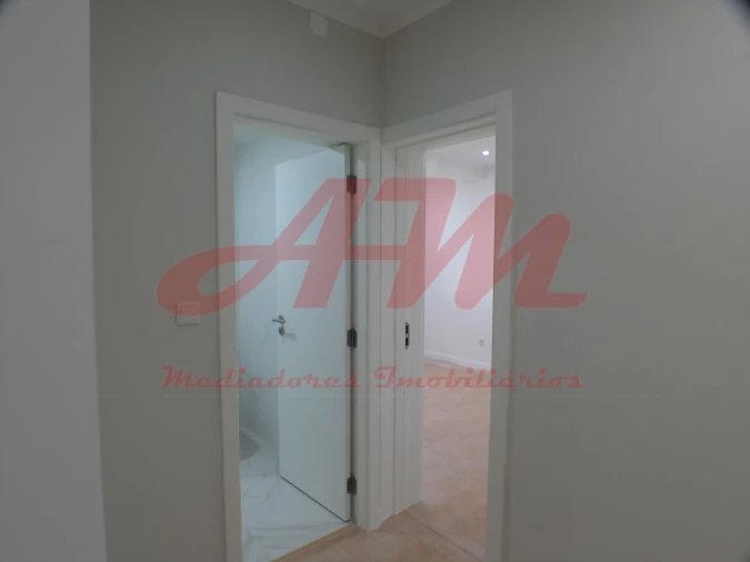 Apartamento T1 para Venda em Venteira Foto 32