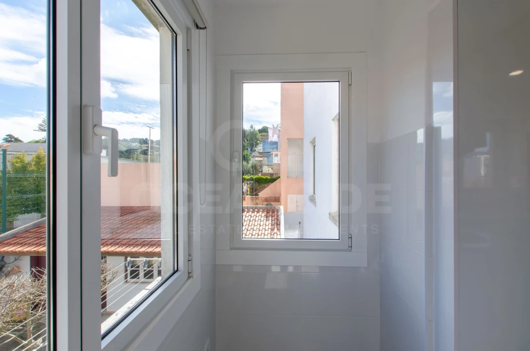 Apartamento T3 para Arrendamento em Santa Maria e São Miguel, São Martinho, São Pedro Penaferrim Foto 9