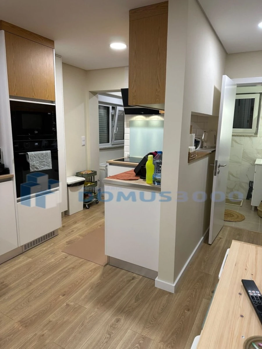 Apartamento T3 para Venda em Peso da Régua e Godim Foto 2