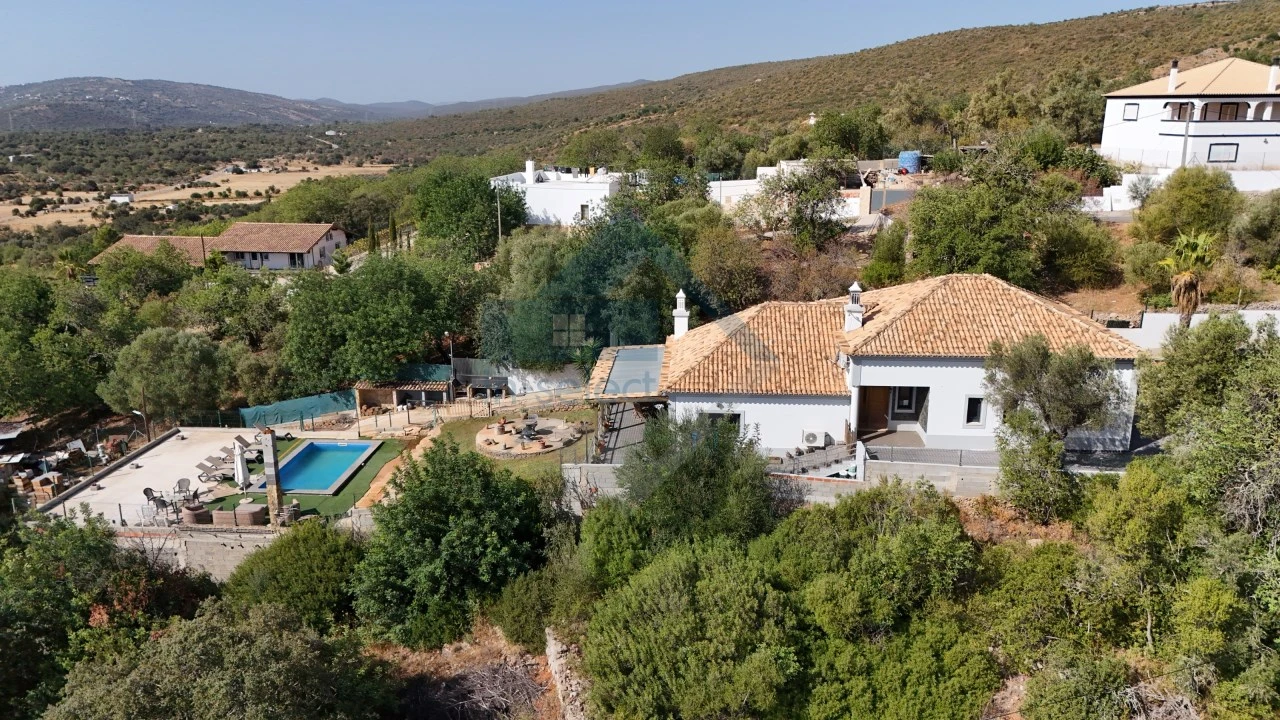 Moradia T3 para Venda em Querença, Tôr e Benafim Foto 6