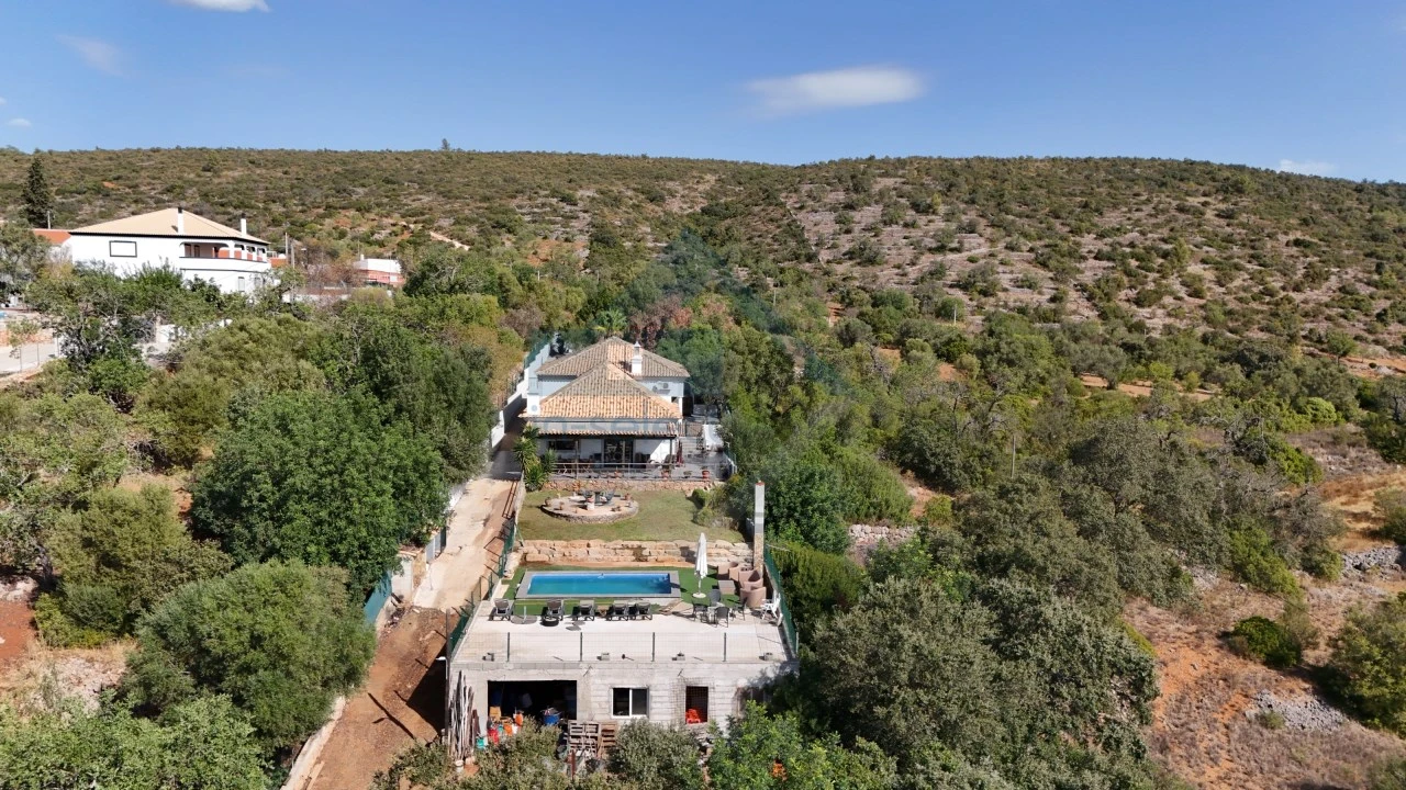 Moradia T3 para Venda em Querença, Tôr e Benafim Foto 9