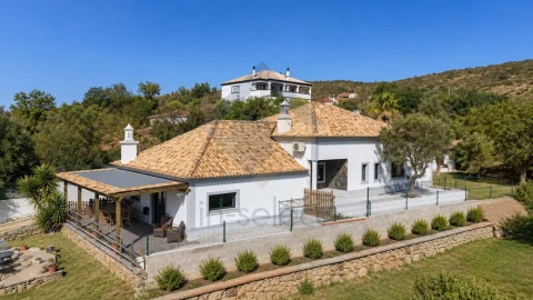 Moradia T3 para Venda em Querença, Tôr e Benafim