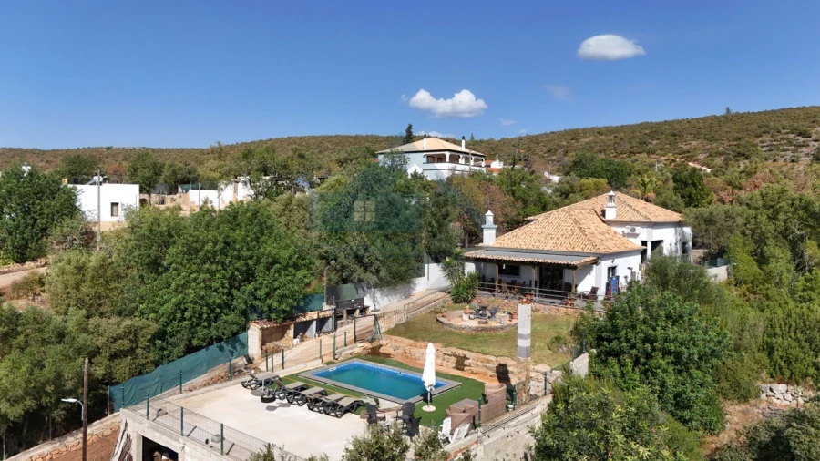 Moradia T3 para Venda em Querença, Tôr e Benafim