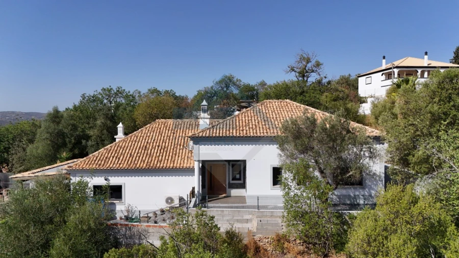 Moradia T3 para Venda em Querença, Tôr e Benafim Foto 11