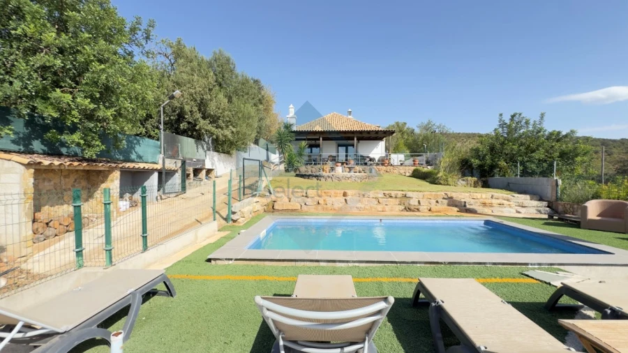 Moradia T3 para Venda em Querença, Tôr e Benafim Foto 17