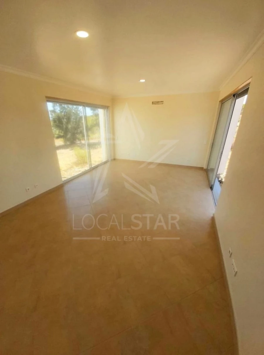 Moradia T3 para Venda em Tavira (Santa Maria e Santiago) Foto 5