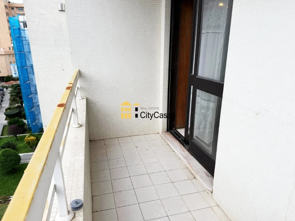 Apartamento T4 para Venda em Mafamude e Vilar do Paraíso Foto 22