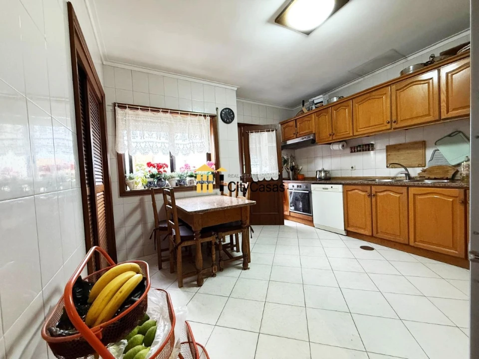 Apartamento T4 para Venda em Mafamude e Vilar do Paraíso Foto 23