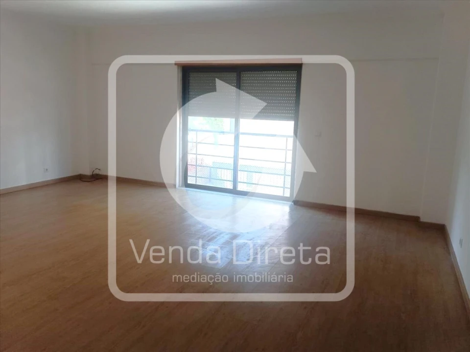 Apartamento T3 para Venda em Encosta do Sol Foto 3