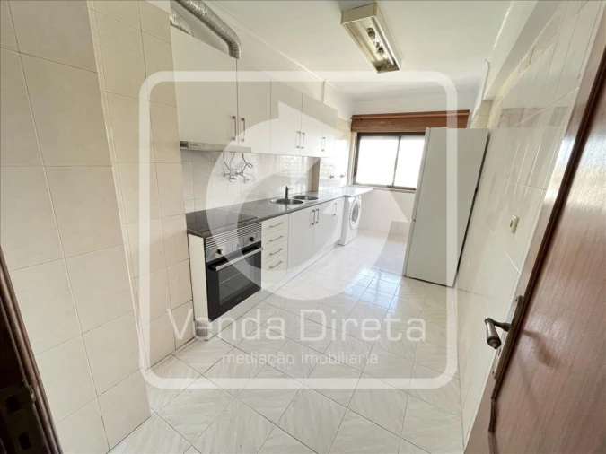 Apartamento T2 para Venda em Cacém e São Marcos Foto 7