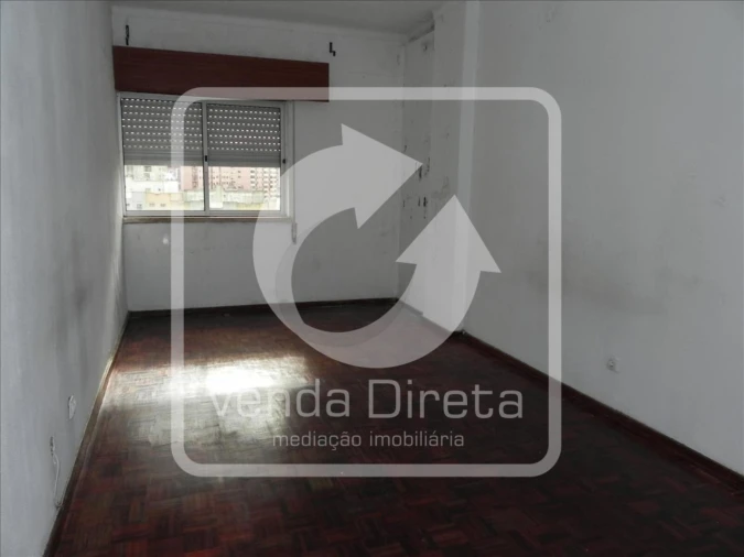 Apartamento T2 para Venda em Cacém e São Marcos Foto 13