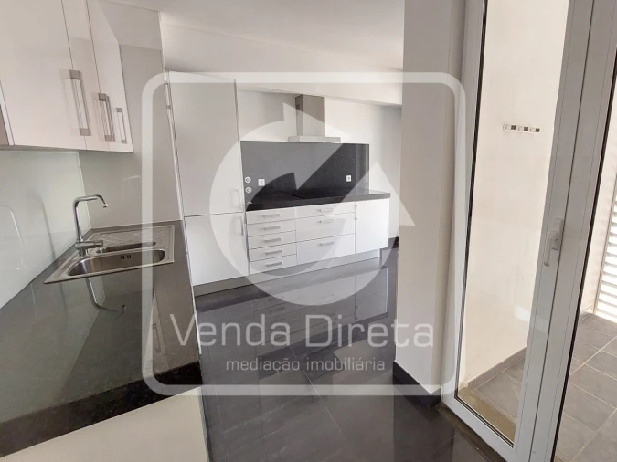 Apartamento T2 para Venda em Santa Maria e São Miguel, São Martinho, São Pedro Penaferrim Foto 11