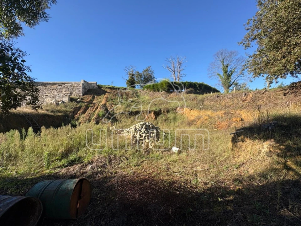 Terreno para Venda em Venade e Azevedo Foto 2