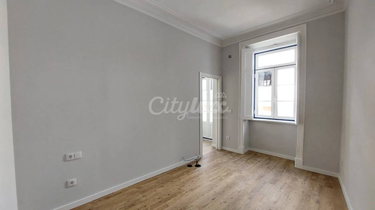 Apartamento T3 para Venda em Oeiras e São Julião da Barra, Paço de Arcos e Caxias Foto 24