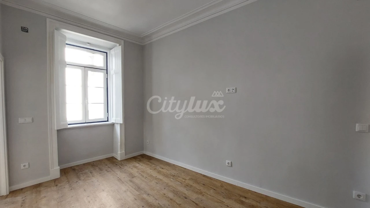 Apartamento T3 para Venda em Oeiras e São Julião da Barra, Paço de Arcos e Caxias Foto 23