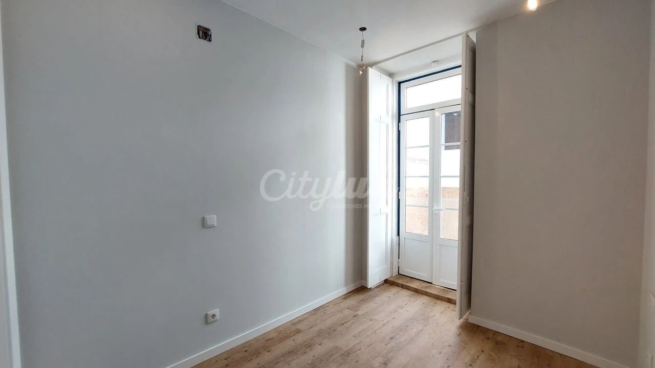 Apartamento T1 para Venda em Oeiras e São Julião da Barra, Paço de Arcos e Caxias Foto 12