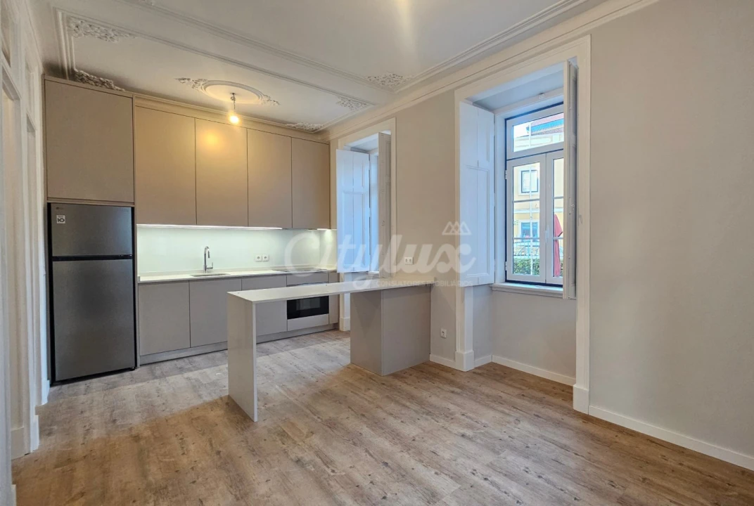 Apartamento T1 para Venda em Oeiras e São Julião da Barra, Paço de Arcos e Caxias Foto 1