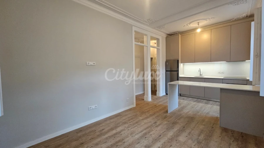 Apartamento T1 para Venda em Oeiras e São Julião da Barra, Paço de Arcos e Caxias Foto 4