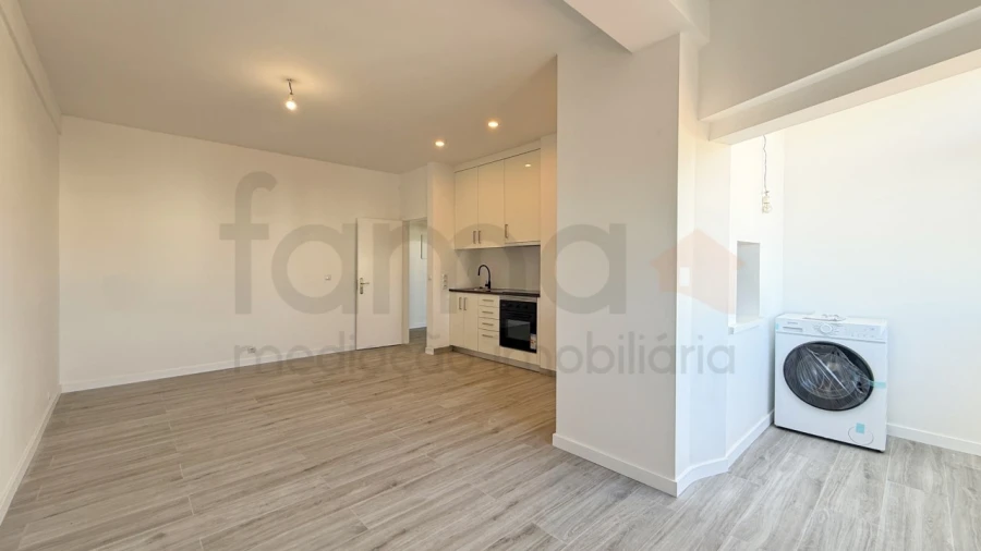 Apartamento T1 para Arrendamento em Almada, Cova da Piedade, Pragal e Cacilhas Foto 7