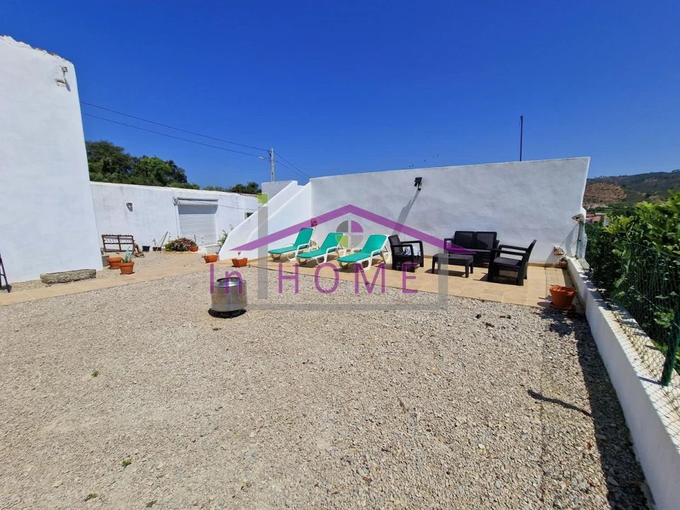 Moradia T7 para Venda em Salir Foto 3