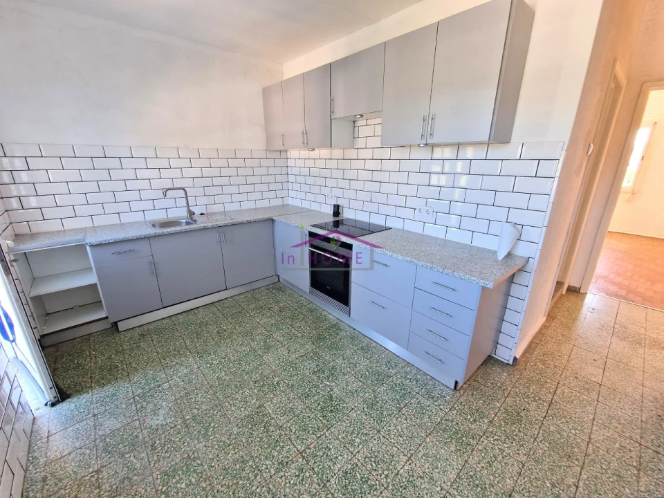 Moradia T7 para Venda em Salir Foto 23