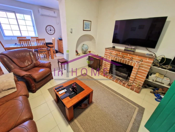 Moradia T7 para Venda em Salir Foto 5