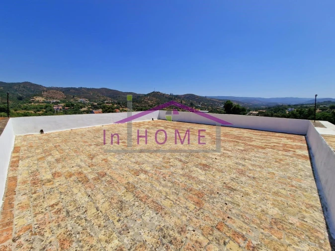 Moradia T7 para Venda em Salir Foto 31