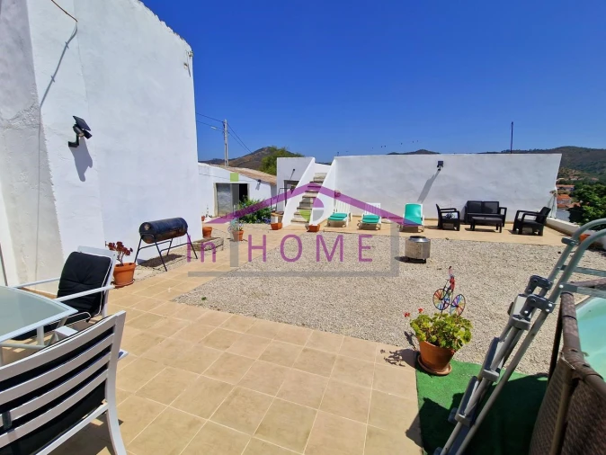 Moradia T7 para Venda em Salir Foto 33