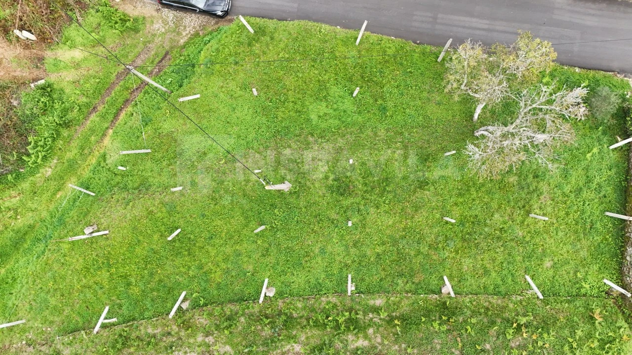 Terreno para Venda em Venade e Azevedo Foto 3