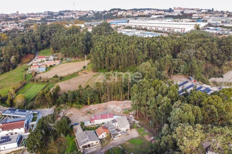 Terreno para Venda em Mafamude e Vilar do Paraíso Foto 3