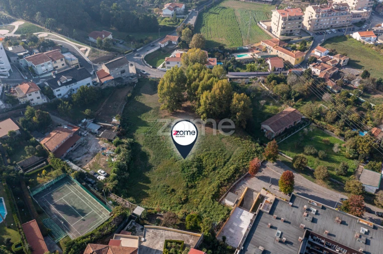 Terreno para Venda em Oliveira do Douro Foto 6