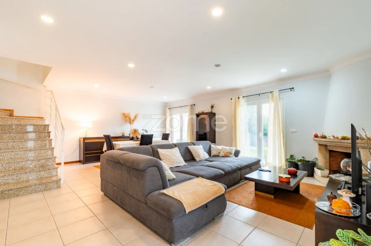 Moradia T5 para Venda em Antas Foto 8