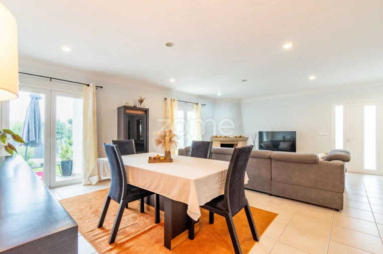 Moradia T5 para Venda em Antas Foto 7