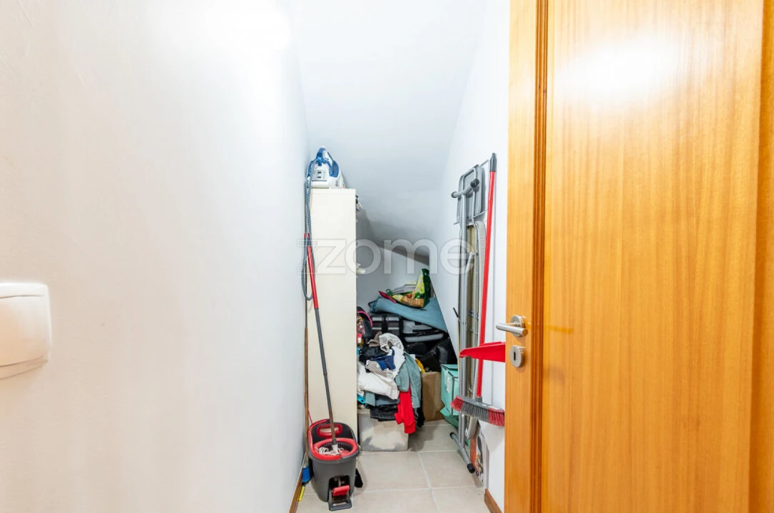 Moradia T5 para Venda em Antas Foto 17