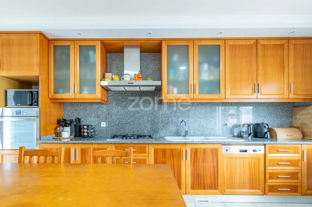 Moradia T5 para Venda em Antas Foto 11